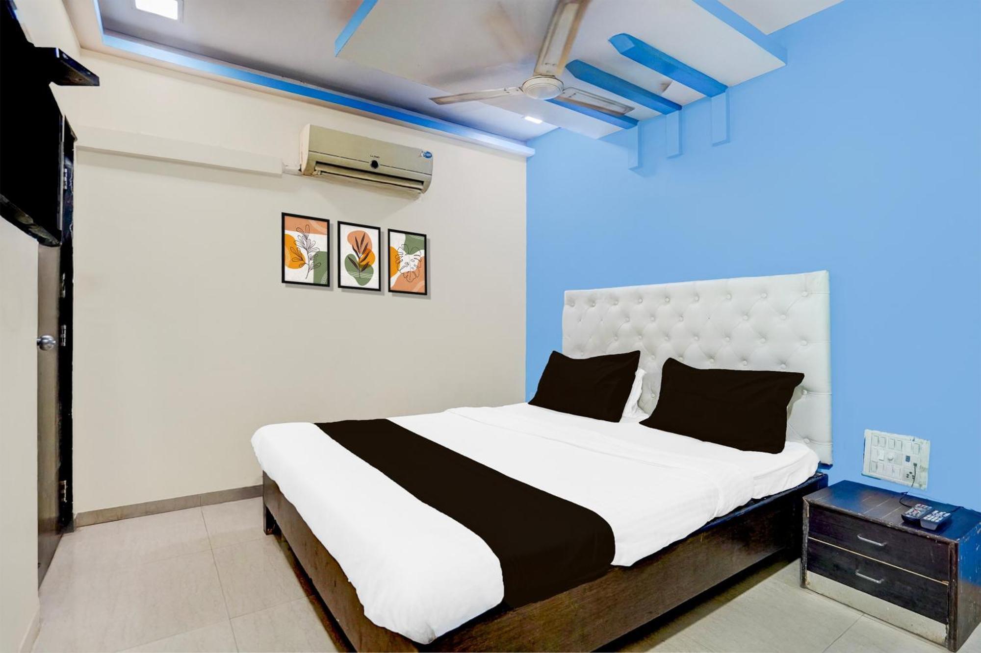 Hotel O The Om Sai Residency Bombay Esterno foto