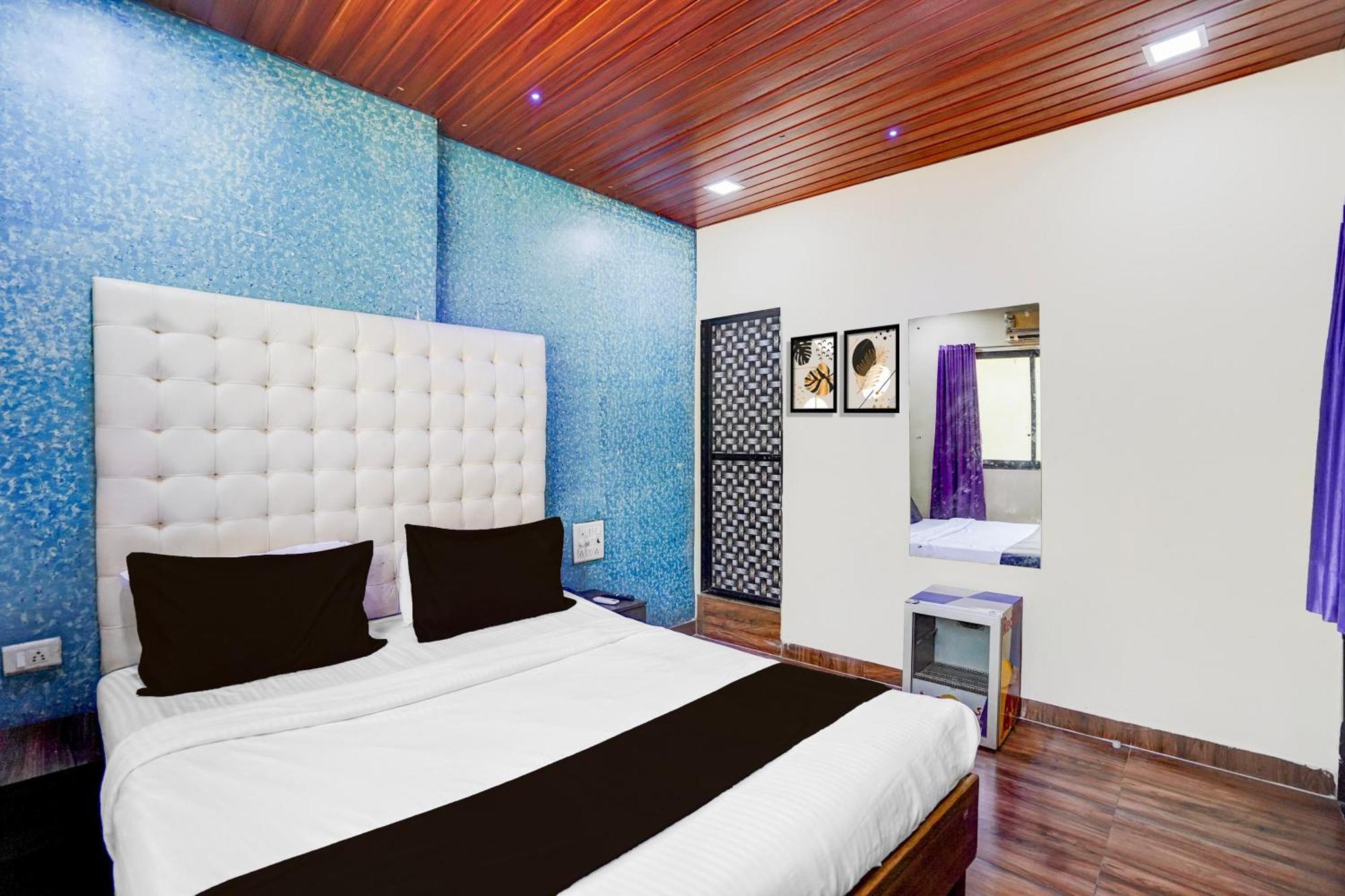 Hotel O The Om Sai Residency Bombay Esterno foto