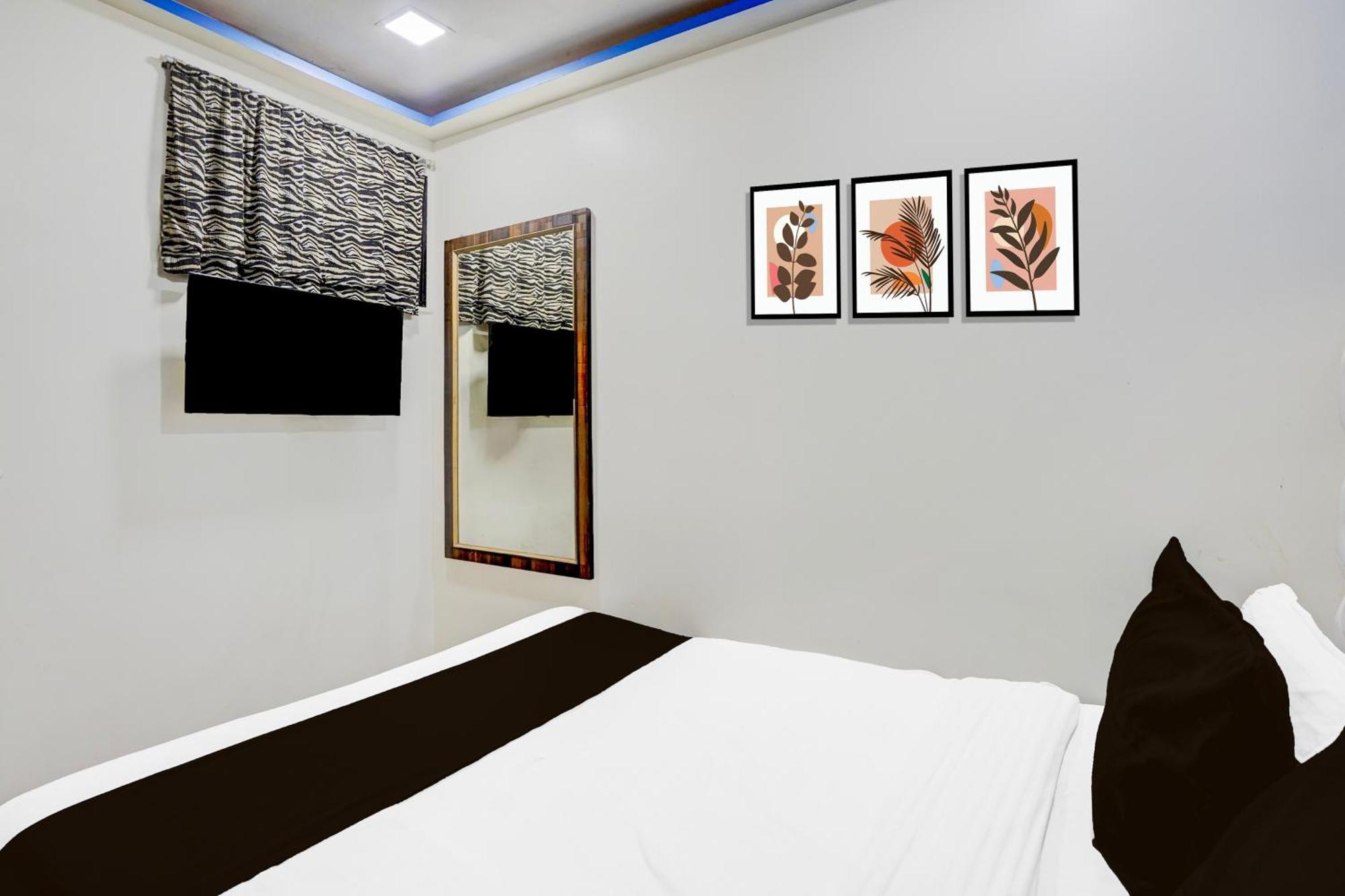Hotel O The Om Sai Residency Bombay Esterno foto